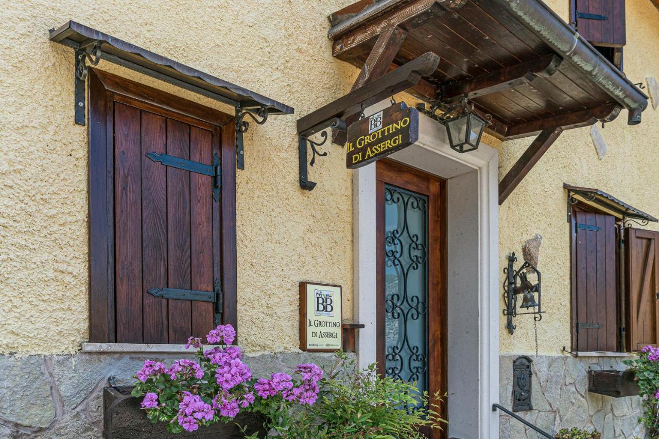 B&B Il Grottino Di Assergi Exterior foto
